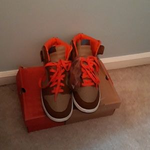 Men sneakers